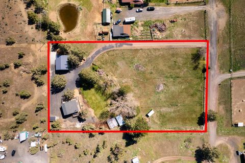 Tiny photo for 5660 SW Impala Lane, Redmond, OR 97756 (MLS # 220220129)