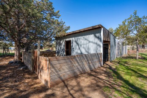 Tiny photo for 5660 SW Impala Lane, Redmond, OR 97756 (MLS # 220220129)