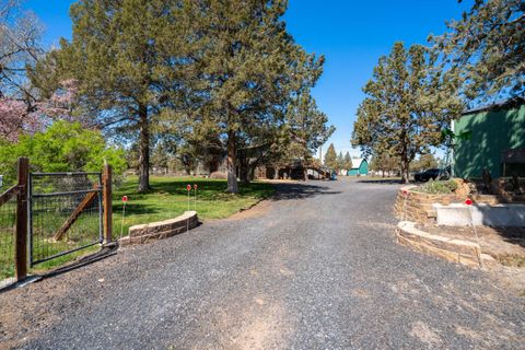 Tiny photo for 5660 SW Impala Lane, Redmond, OR 97756 (MLS # 220220129)
