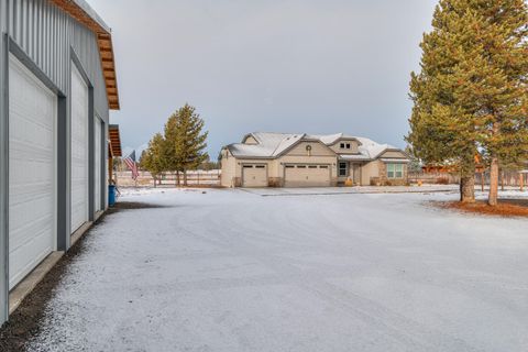 Photo of 53475 Bridge Drive, La Pine, OR 97739 (MLS # 220213507)