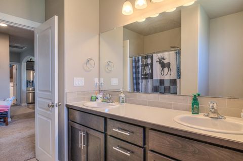 Tiny photo for 53475 Bridge Drive, La Pine, OR 97739 (MLS # 220213507)