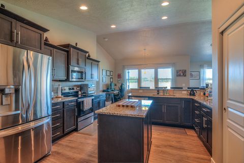 Tiny photo for 53475 Bridge Drive, La Pine, OR 97739 (MLS # 220213507)