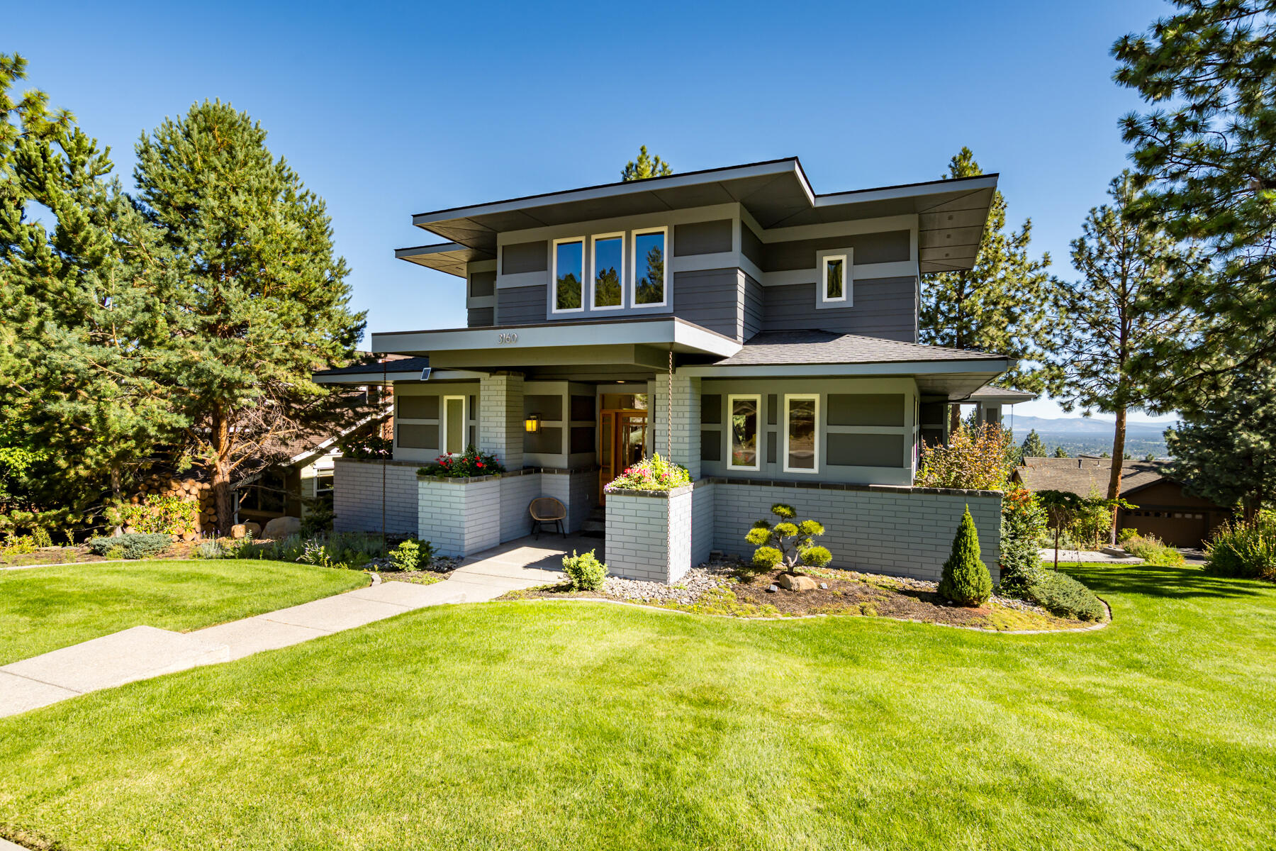 3160 NW Colonial Drive