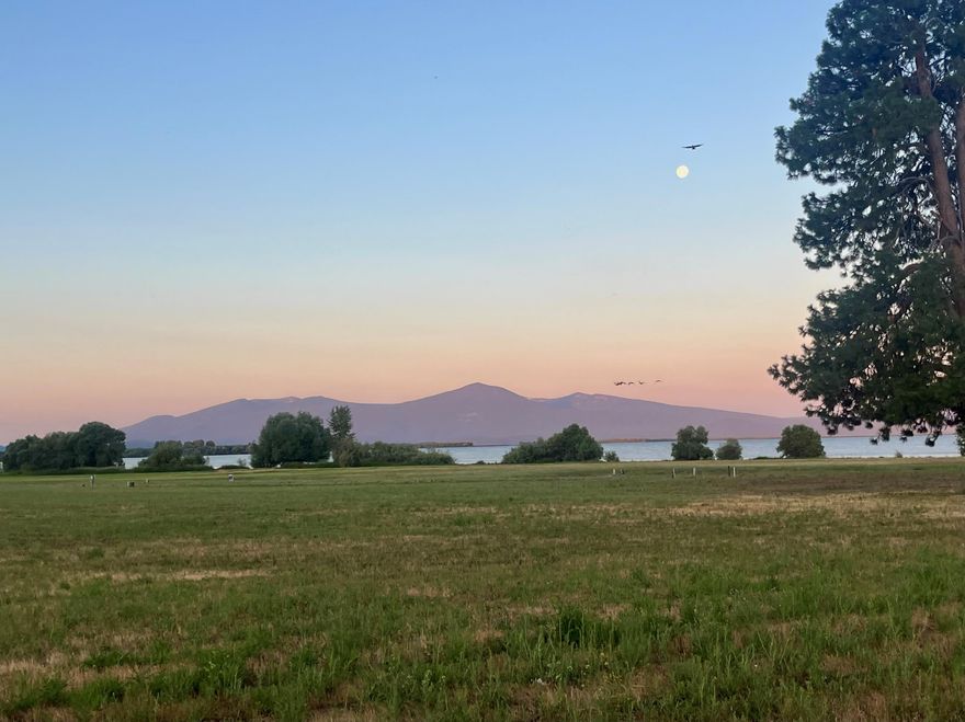 Level one acre close to Agency Lakeshores common space and access to the upper Klamath Lake. Cascade mountain views, fishing & kayaking right across the street! World-class birding trails, Crater Lake is a half hour away. Three rivers and tons of mountain lakes nearby. Come build your dream home. Stick-built homes only. CCRS keeps this a tidy spot for your vacation or forever home