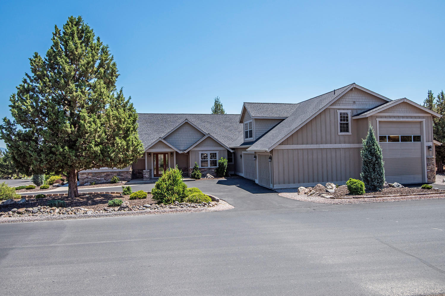 Eagle Crest - Residential