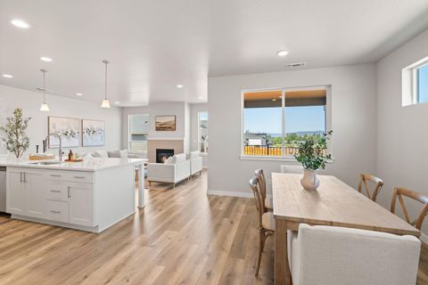 Tiny photo for 145 Valemont Drive #38, Eagle Point, OR 97524 (MLS # 220215398)