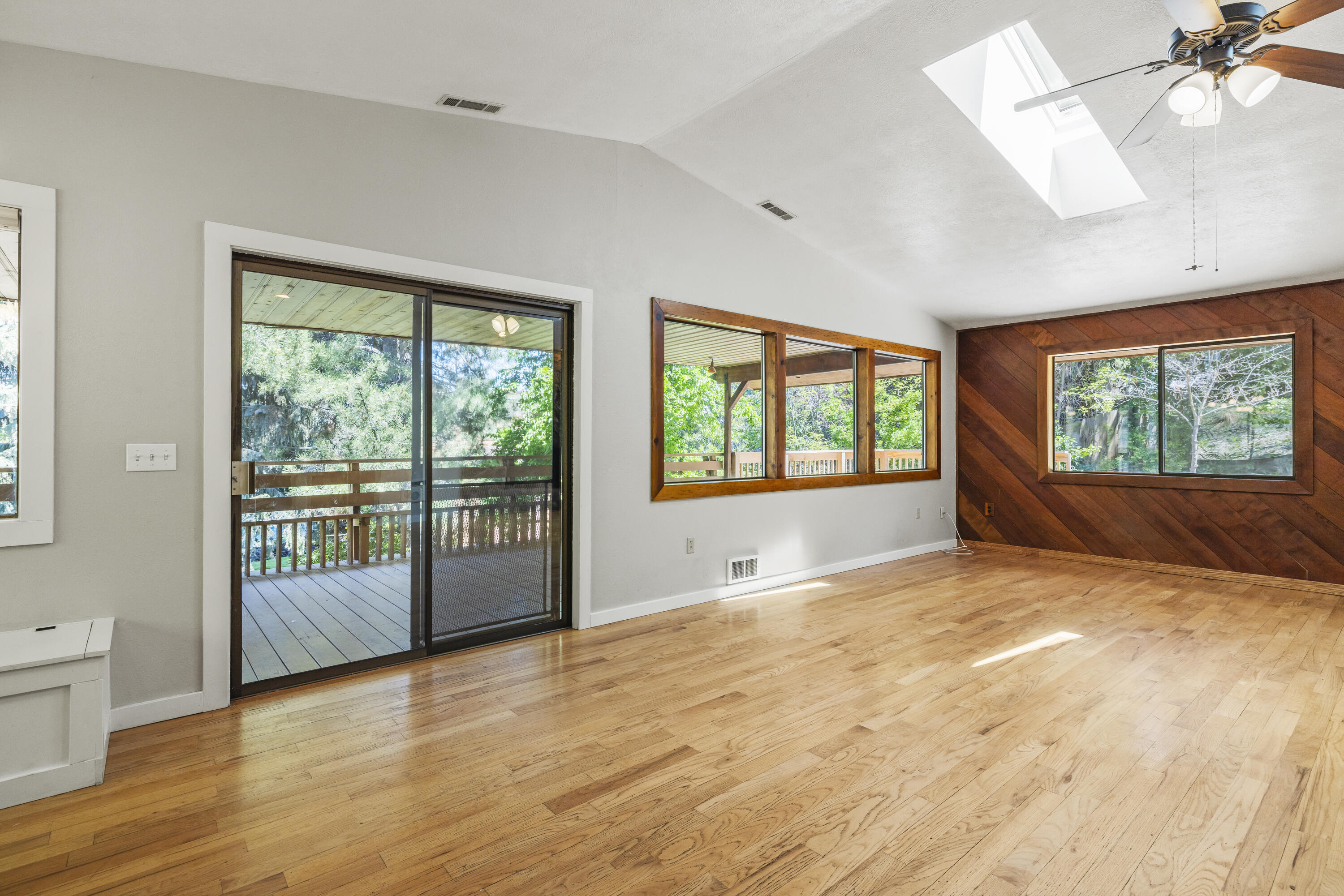 Lynnewood - Residential