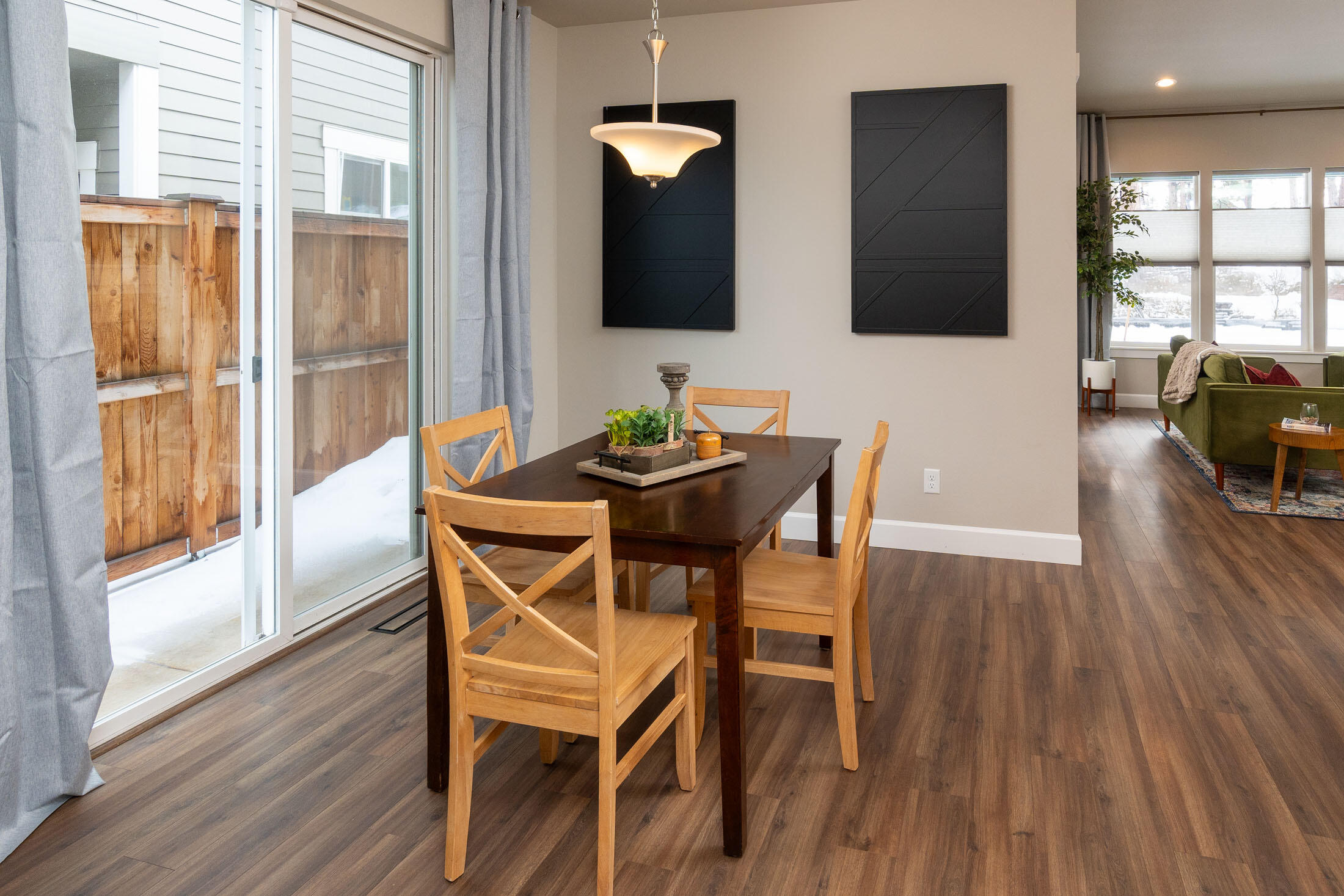 SaddleStone - Residential