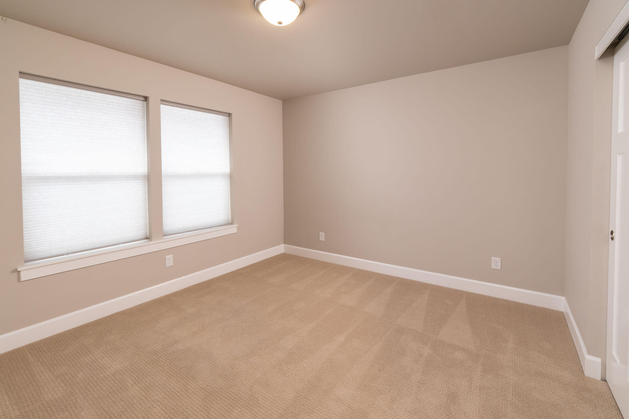 SaddleStone - Residential