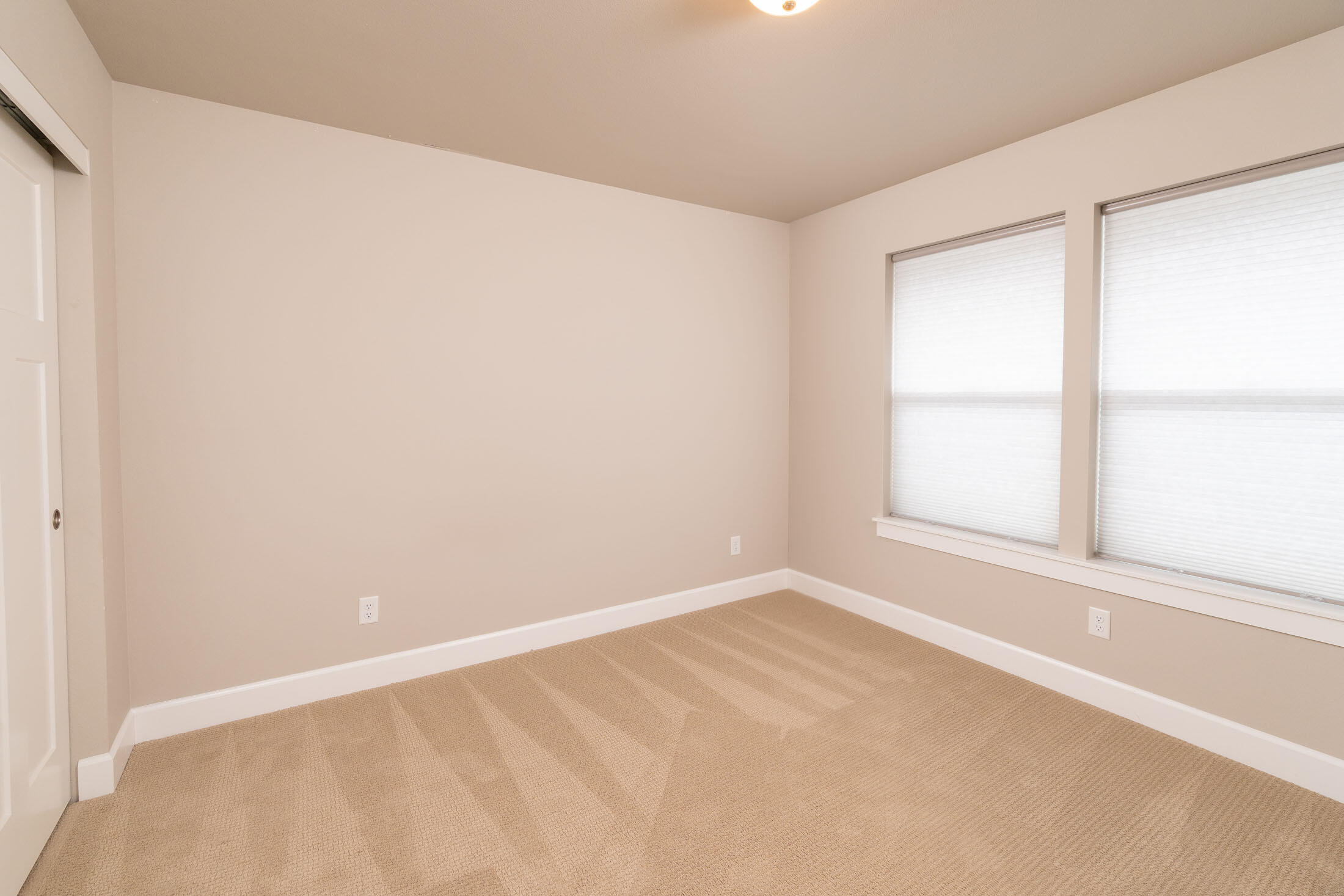 SaddleStone - Residential