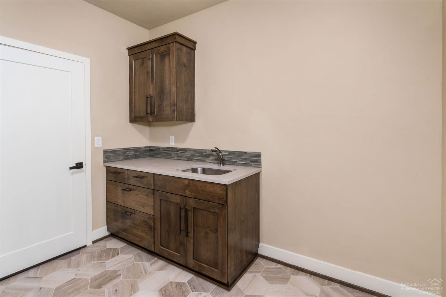 Broken Top - Residential