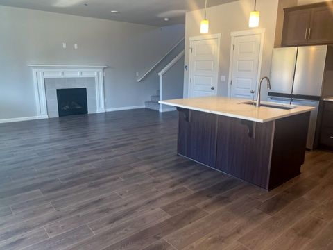 Tiny photo for 51791 Fordham Drive, La Pine, OR 97739 (MLS # 220211244)