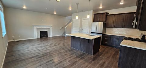 Tiny photo for 51791 Fordham Drive, La Pine, OR 97739 (MLS # 220211244)