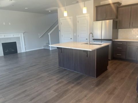 Tiny photo for 51791 Fordham Drive, La Pine, OR 97739 (MLS # 220211244)