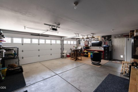 Tiny photo for 2462 NE Lynda Lane, Bend, OR 97701 (MLS # 220227494)