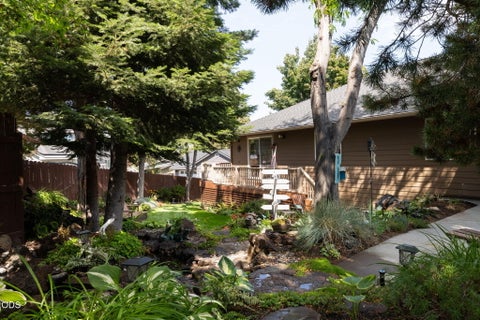 Tiny photo for 2462 NE Lynda Lane, Bend, OR 97701 (MLS # 220227494)