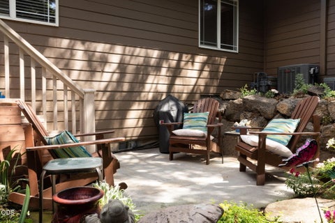 Tiny photo for 2462 NE Lynda Lane, Bend, OR 97701 (MLS # 220227494)