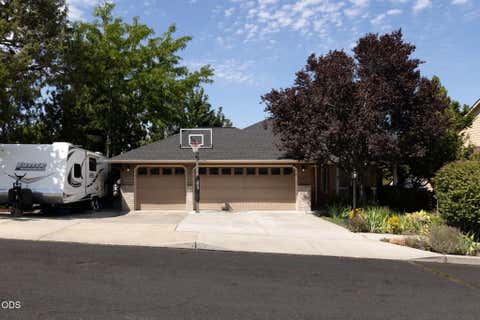 Photo of 2462 NE Lynda Lane, Bend, OR 97701 (MLS # 220227494)