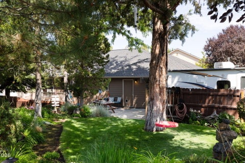 Tiny photo for 2462 NE Lynda Lane, Bend, OR 97701 (MLS # 220227494)