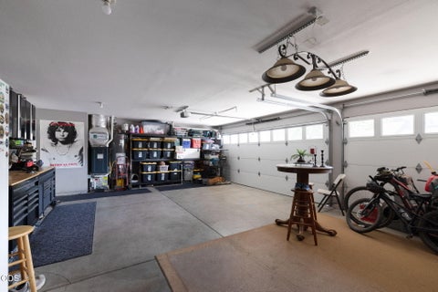 Tiny photo for 2462 NE Lynda Lane, Bend, OR 97701 (MLS # 220227494)