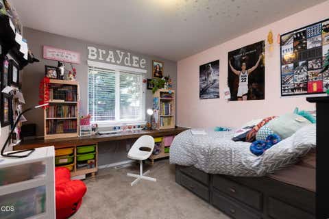 Tiny photo for 2462 NE Lynda Lane, Bend, OR 97701 (MLS # 220227494)