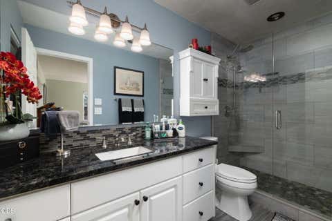 Tiny photo for 2462 NE Lynda Lane, Bend, OR 97701 (MLS # 220227494)