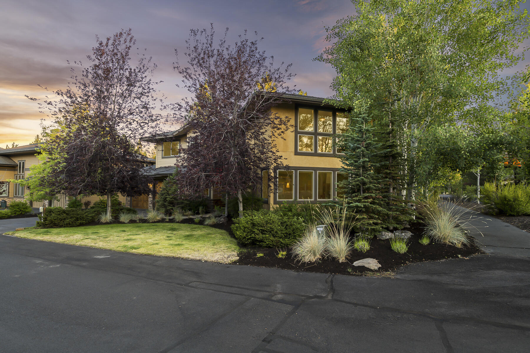 Three Pines - Residential