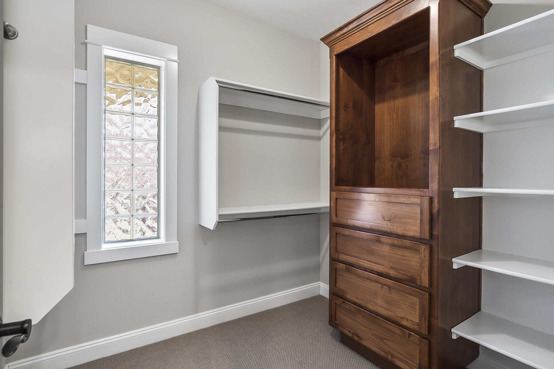 Three Pines - Residential