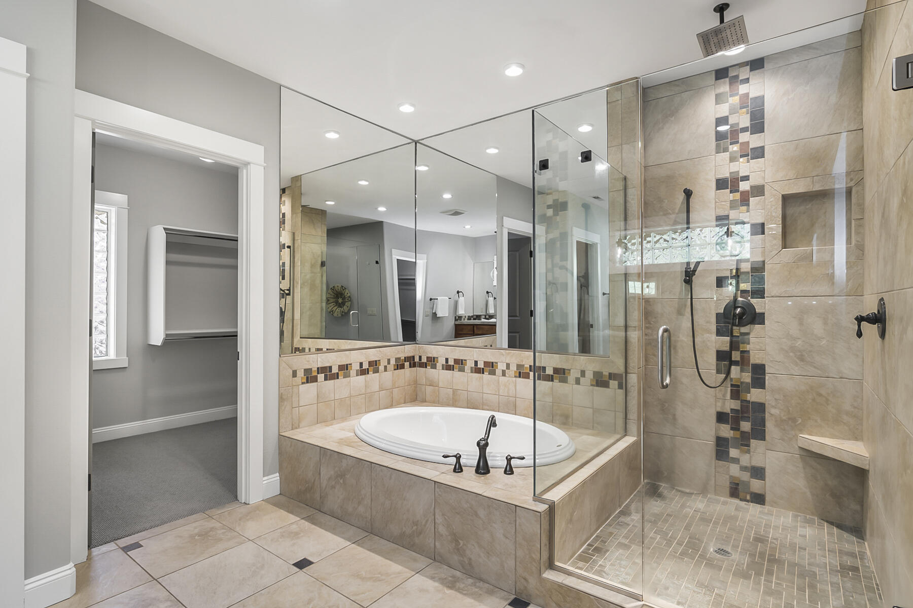 Three Pines - Residential