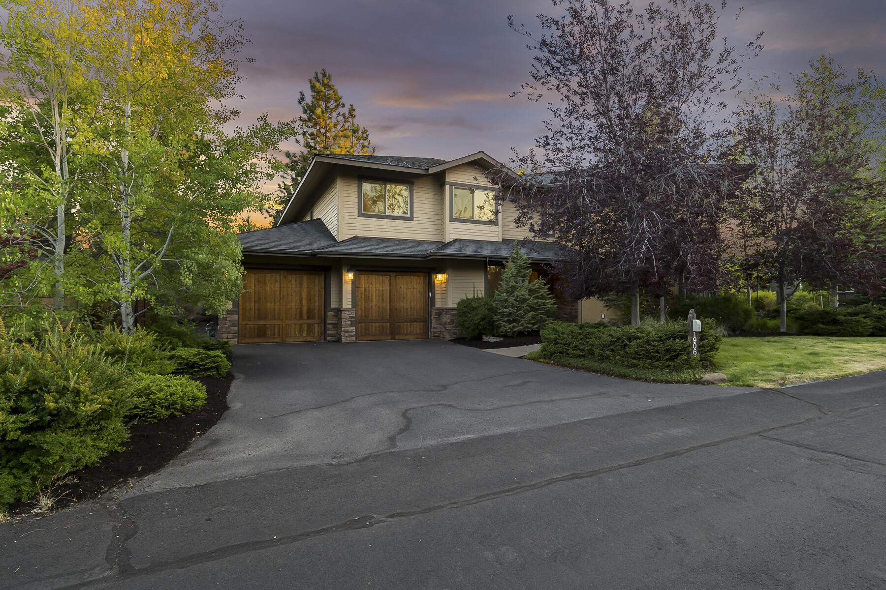 Three Pines - Residential