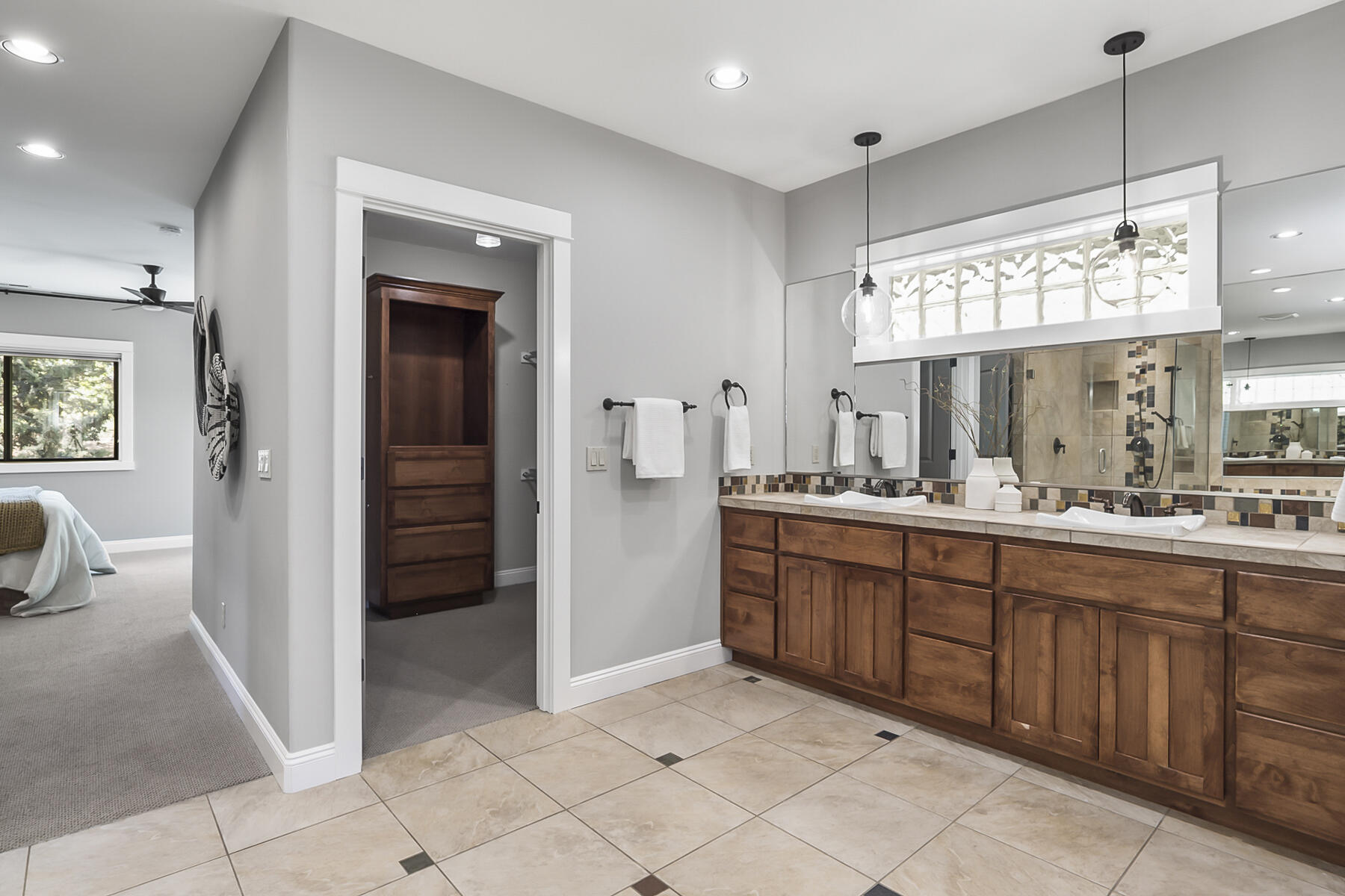 Three Pines - Residential