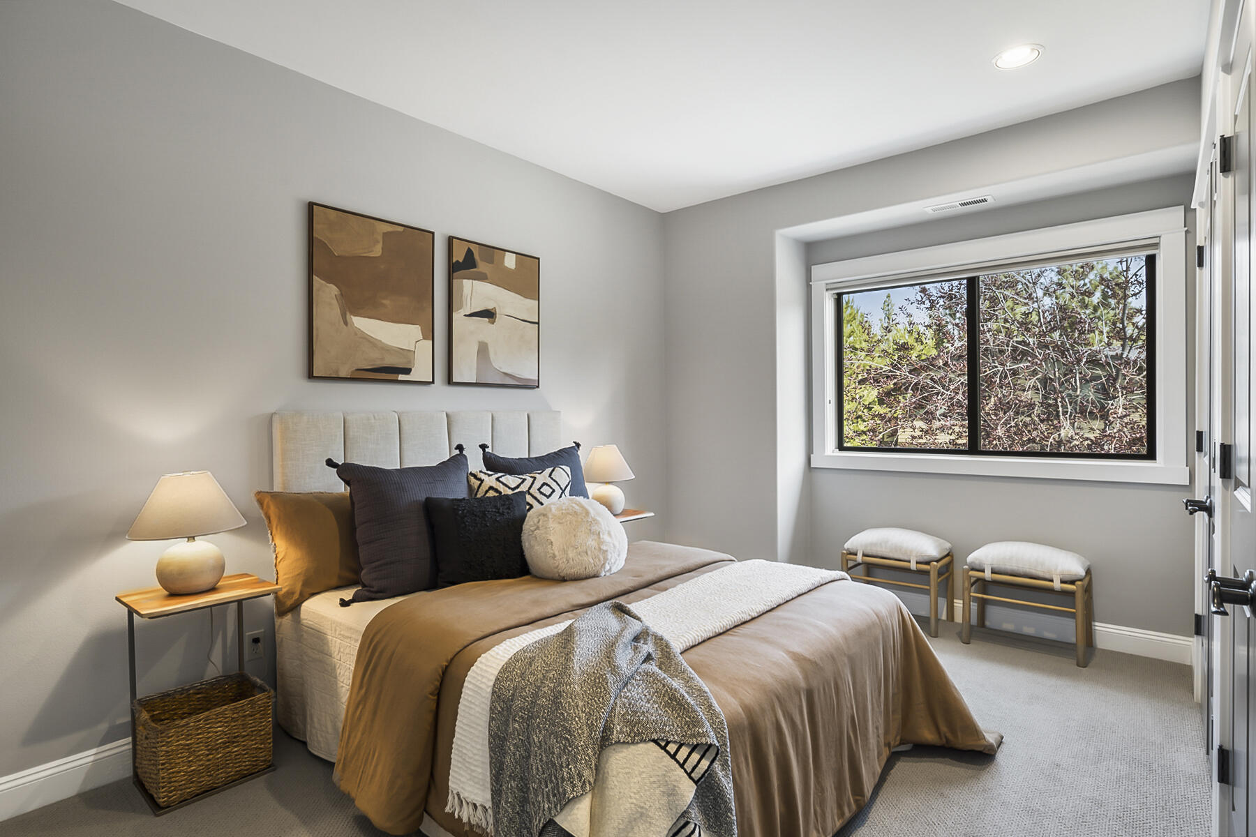 Three Pines - Residential