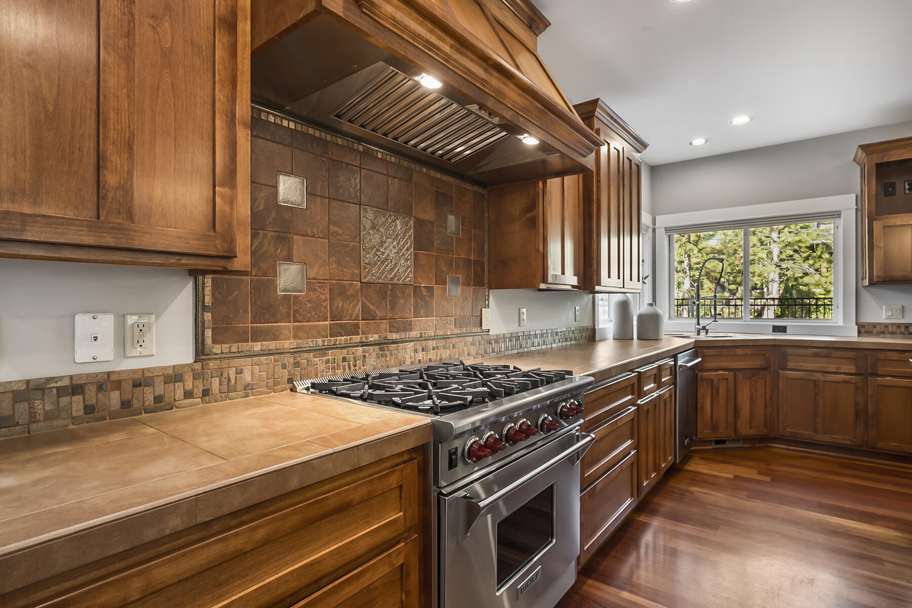 Three Pines - Residential