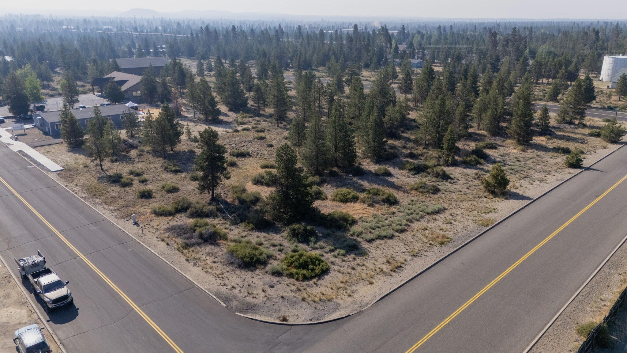 Newberry_Business_Pk - Commercial Sale