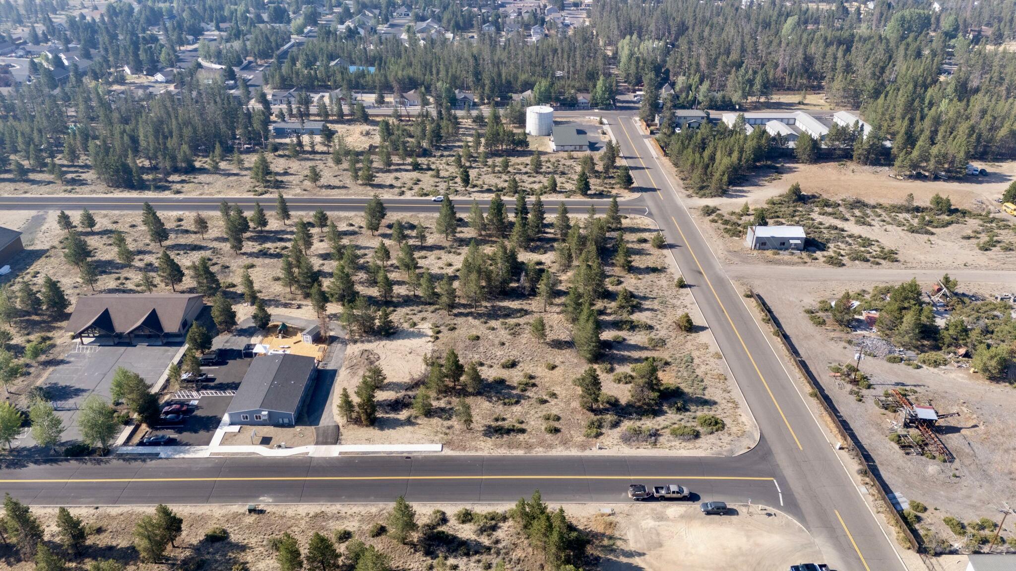 Newberry_Business_Pk - Commercial Sale