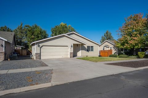 3336 NE Hoona Drive Bend OR 97701