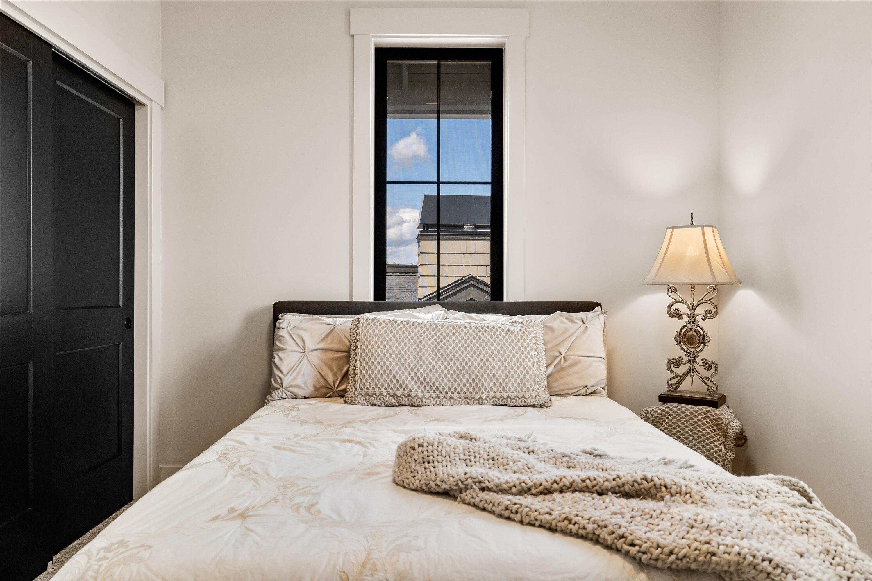 Discovery West Phase 4 - Residential