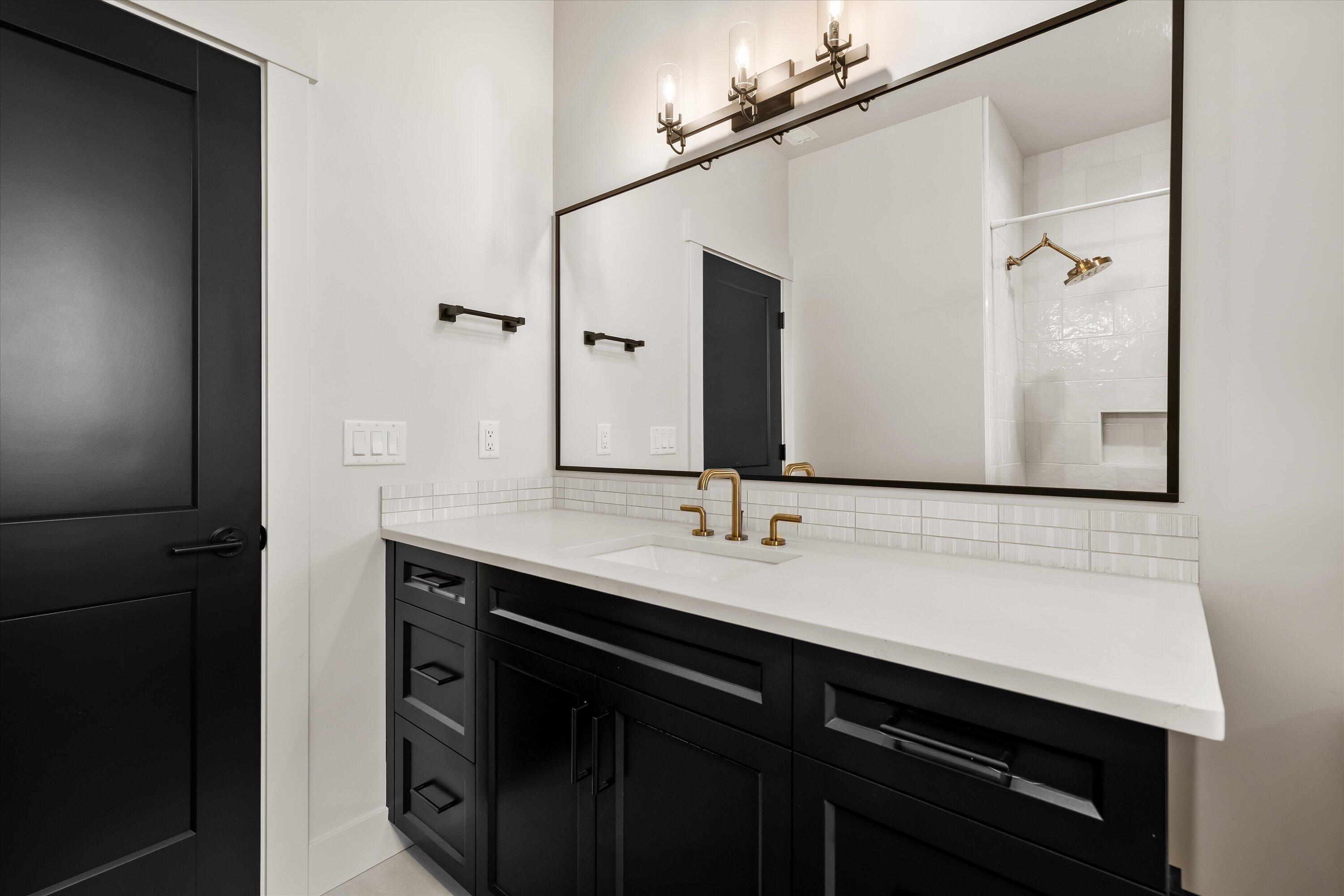 Discovery West Phase 4 - Residential