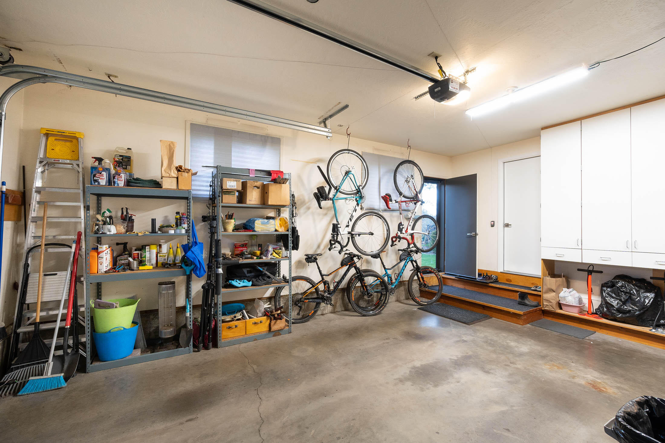 Los Serranos - Residential