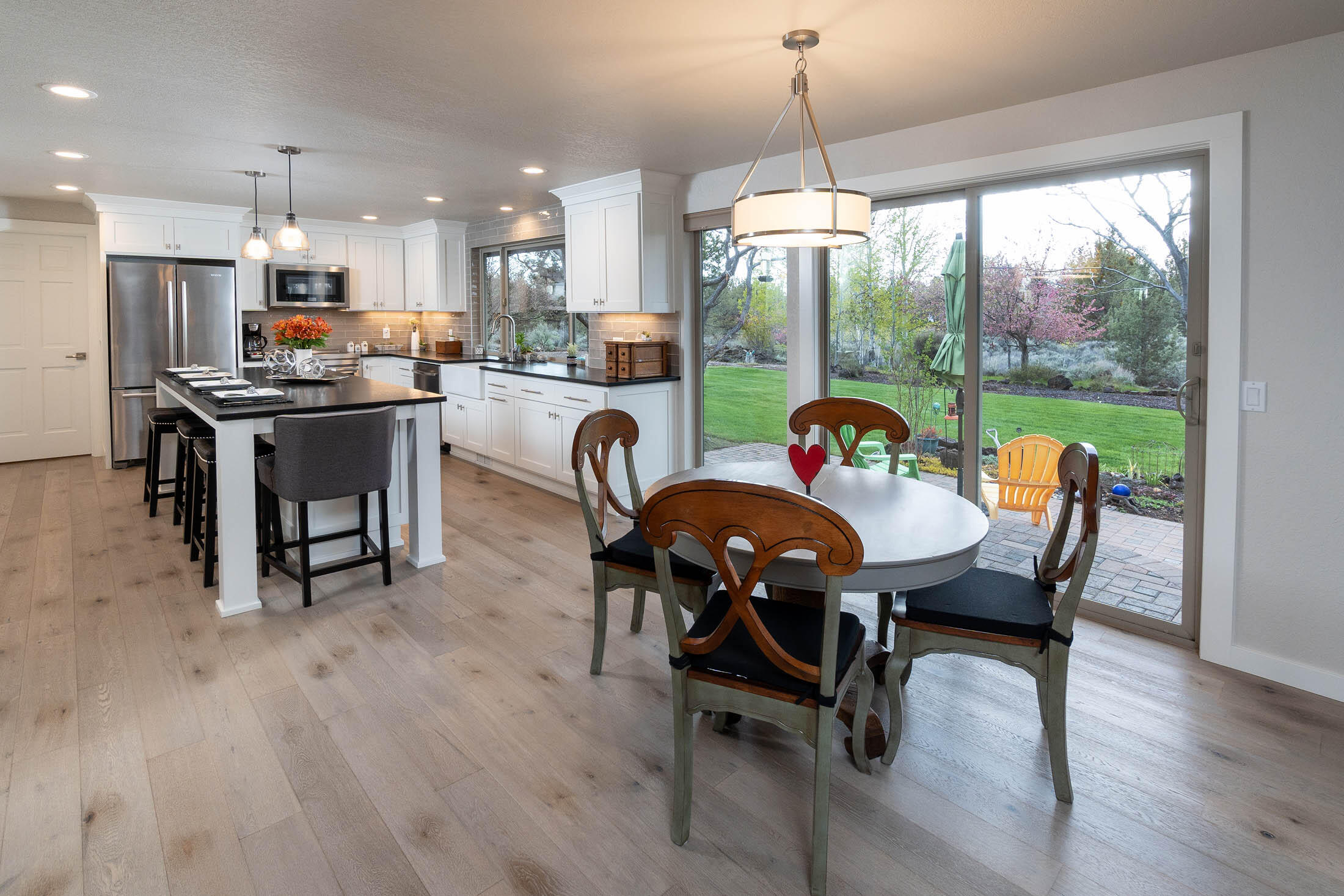 Los Serranos - Residential