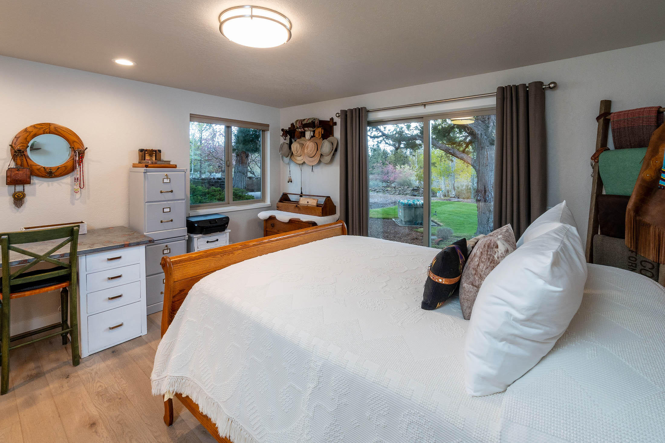 Los Serranos - Residential