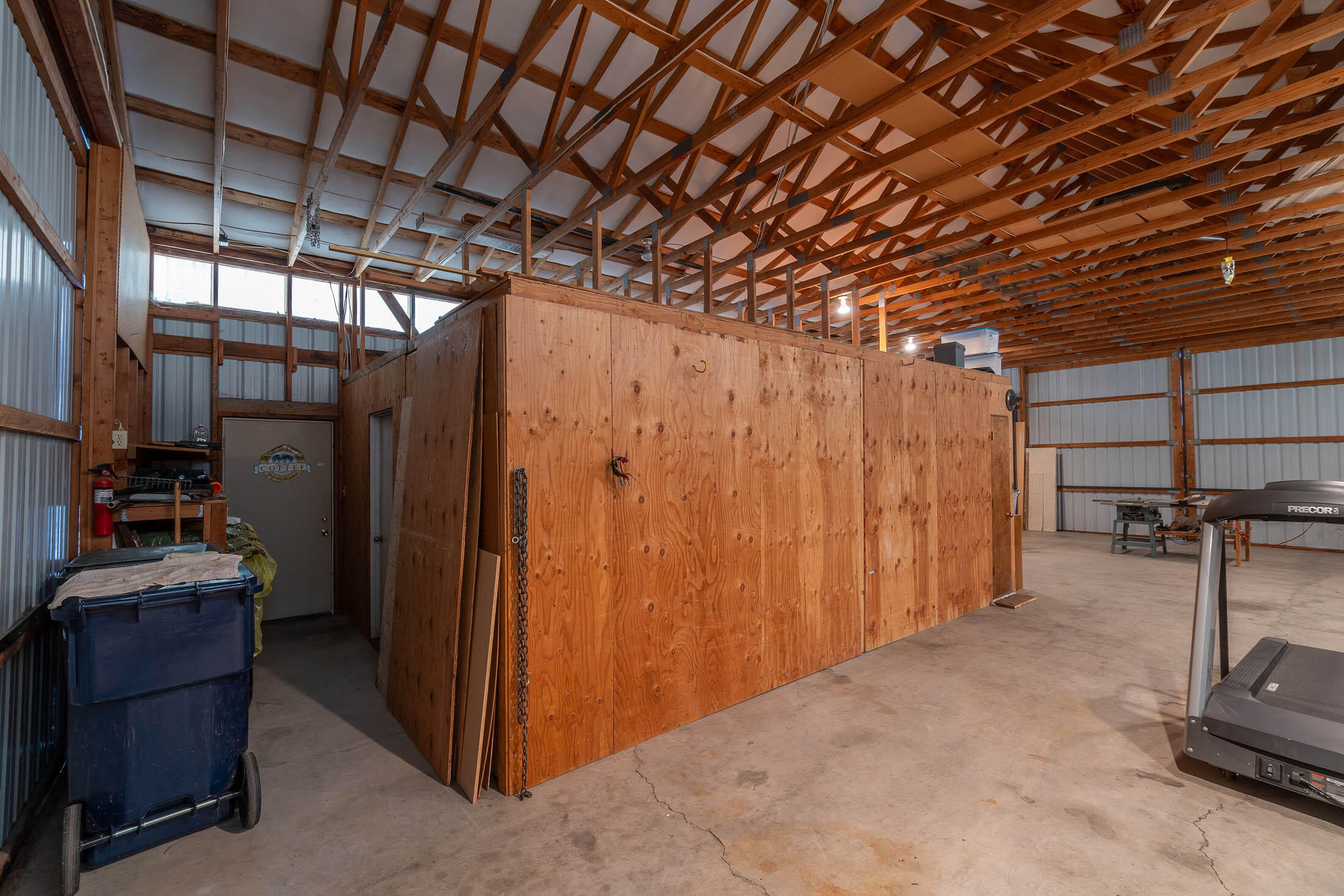 Los Serranos - Residential