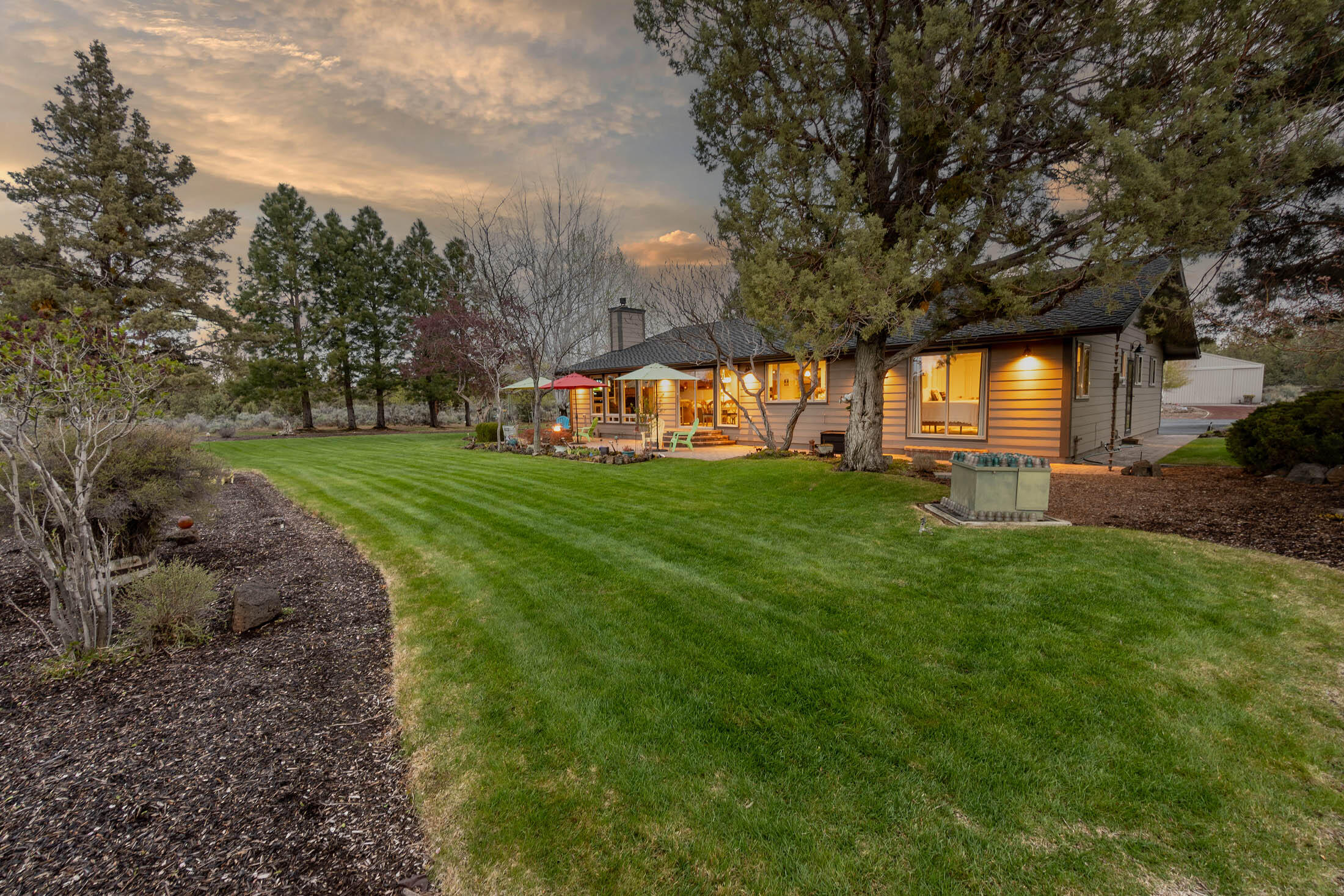 Los Serranos - Residential