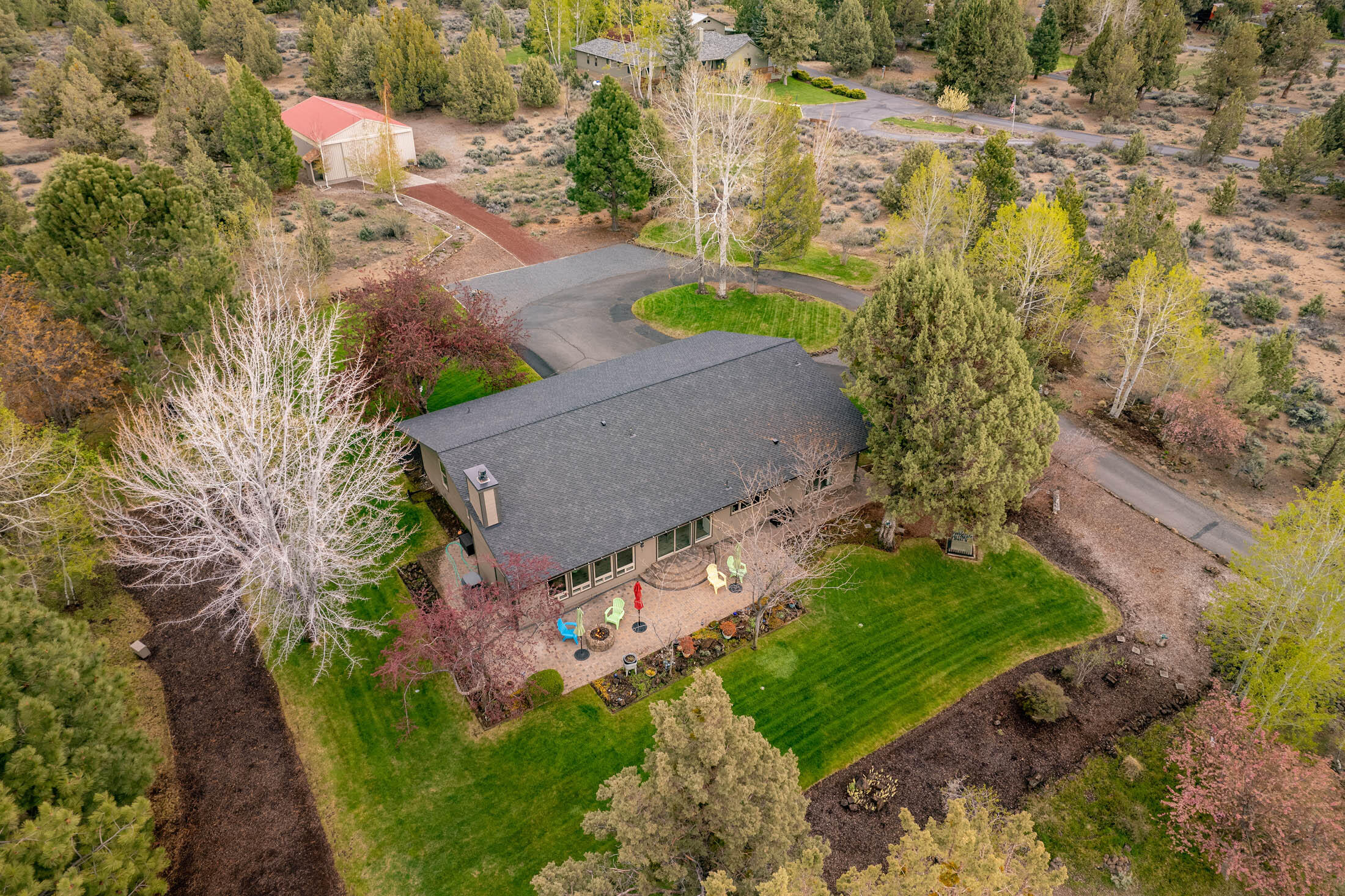 Los Serranos - Residential