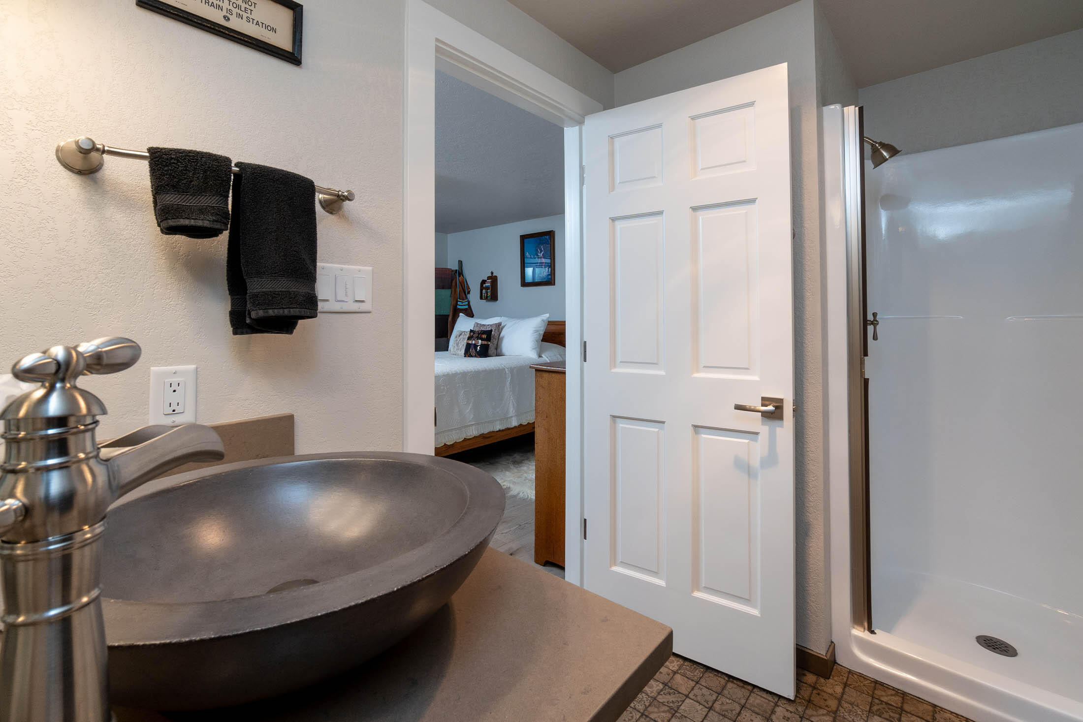 Los Serranos - Residential