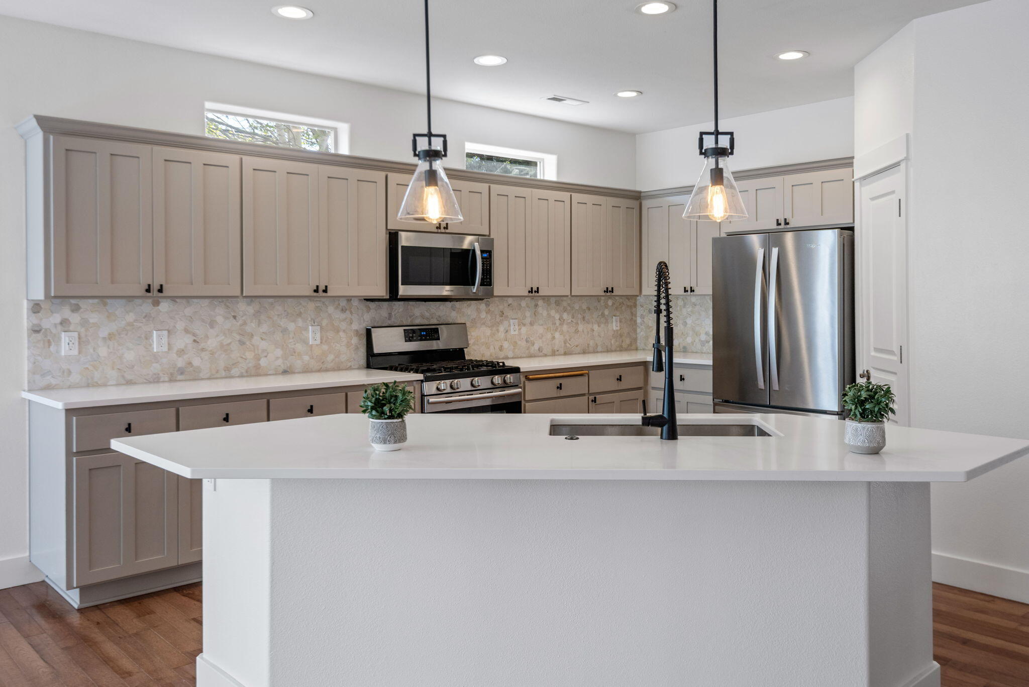 Skyliner Summit - Residential