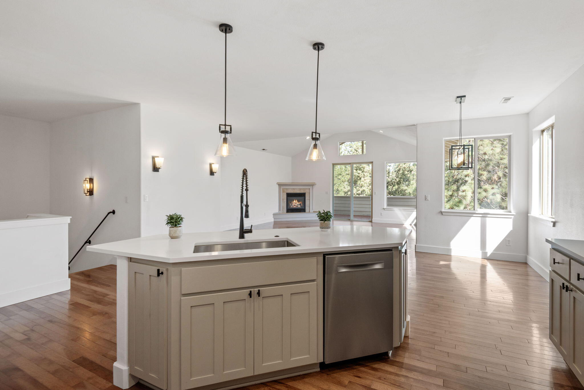 Skyliner Summit - Residential