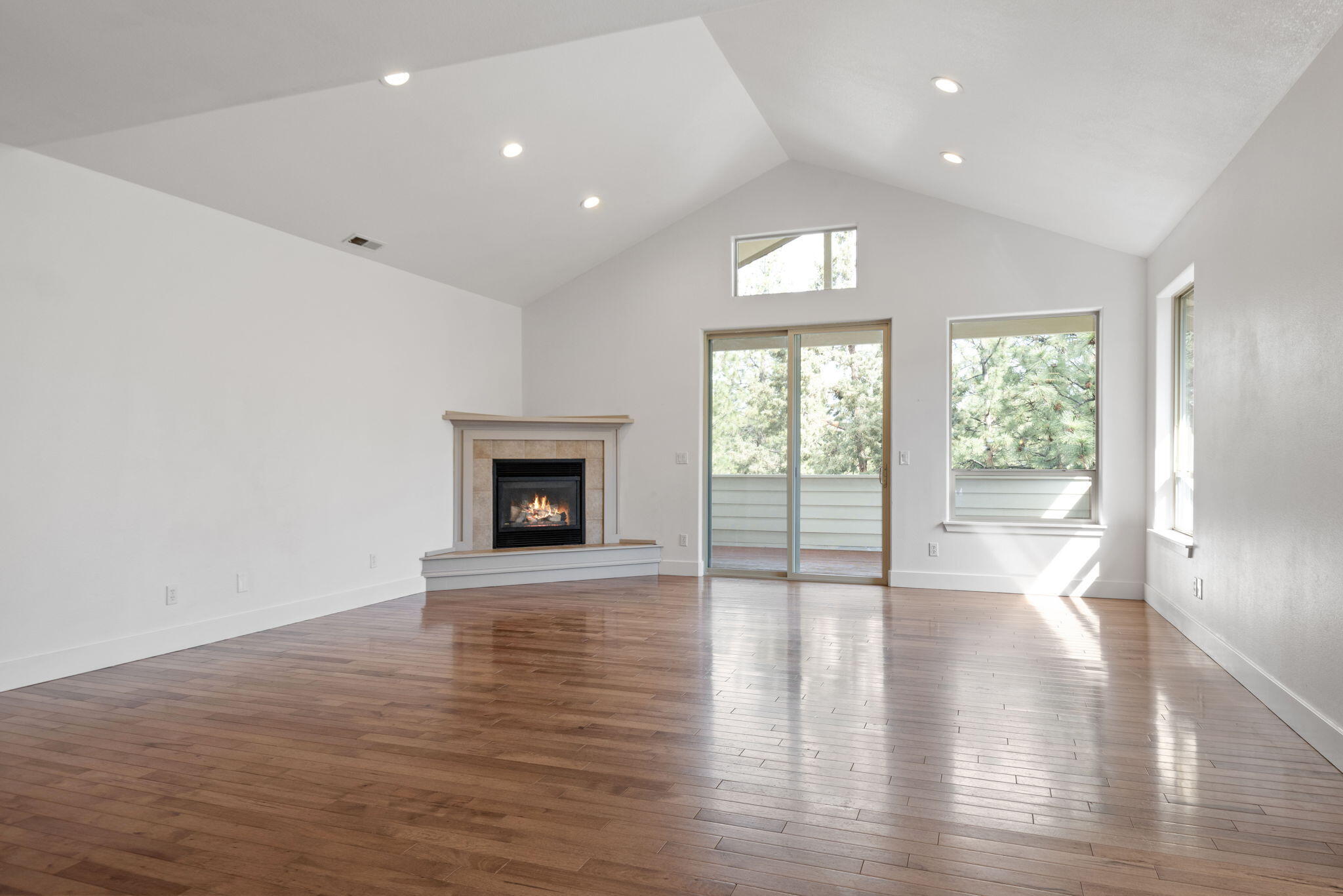 505 NW Flagline Drive