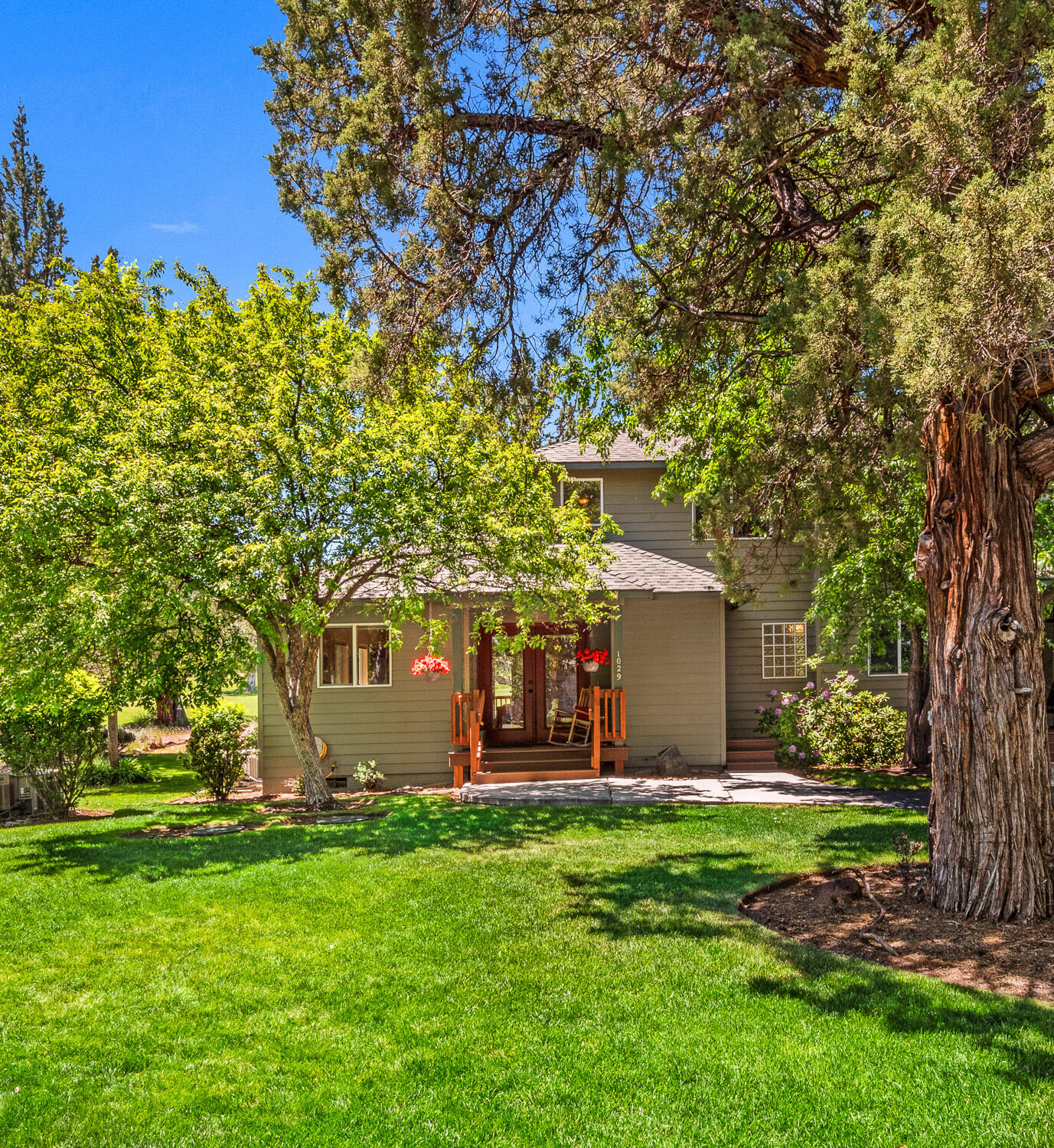 Eagle Crest - Residential