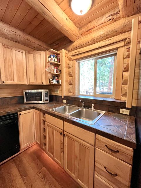 Tiny photo for 14177 Whitewater Loop, La Pine, OR 97739 (MLS # 220208171)